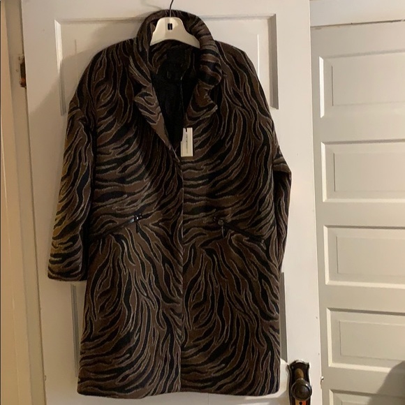 maison cinqcent Jackets & Blazers - Cosy coat with animal like print